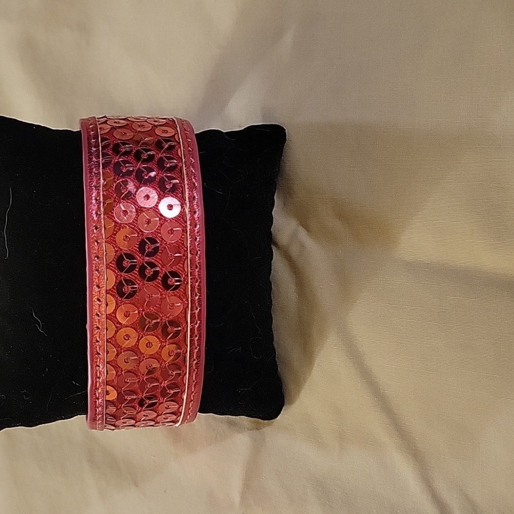 Sequin flex strap bracelet... pink